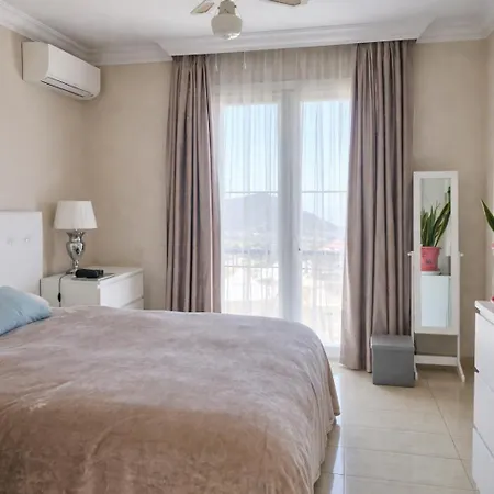 Cosy Away From Lägenhet Chayofa